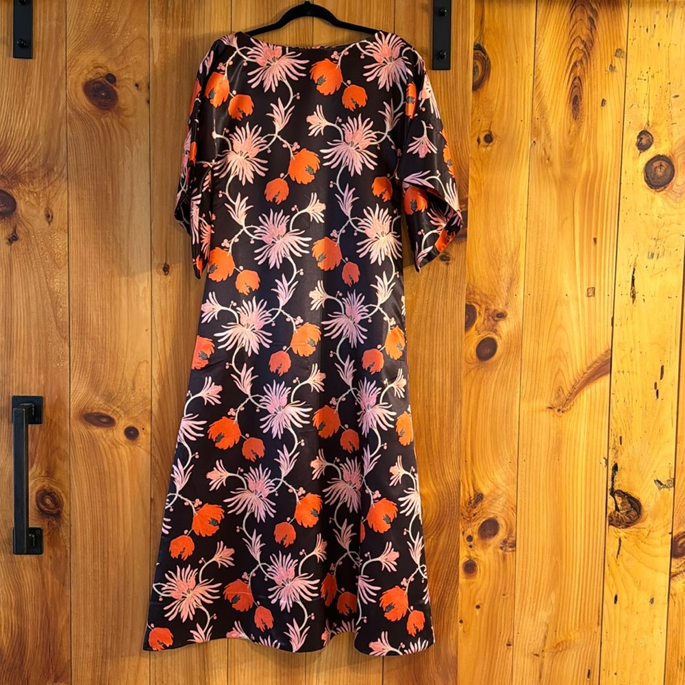 Frances Valentine Satin Dress Size Smalll (fits 6), with pockets! Worn once!